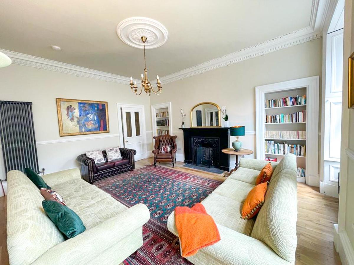 Remarkable 5Br Townhouse With Garden, Sleeps 12 Edinburgh Exterior photo