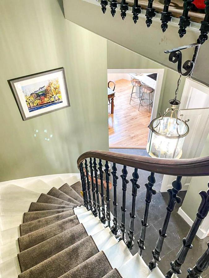 Remarkable 5Br Townhouse With Garden, Sleeps 12 Edinburgh Exterior photo